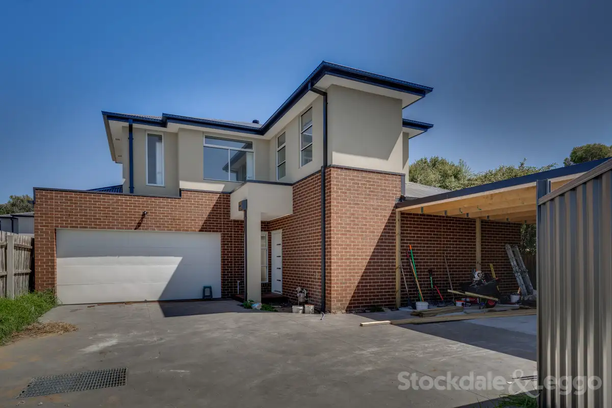 Main view of Homely unit listing, 2/21 Lurline Street, Cranbourne VIC 3977