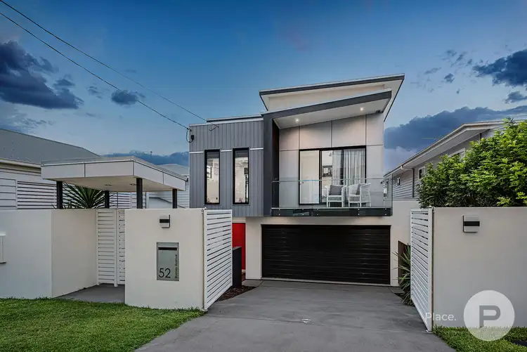 52 Sydney Avenue, Camp Hill QLD 4152
