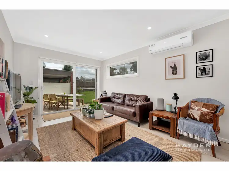 2 Flint Close (Kenyte Walk), Doreen VIC 3754