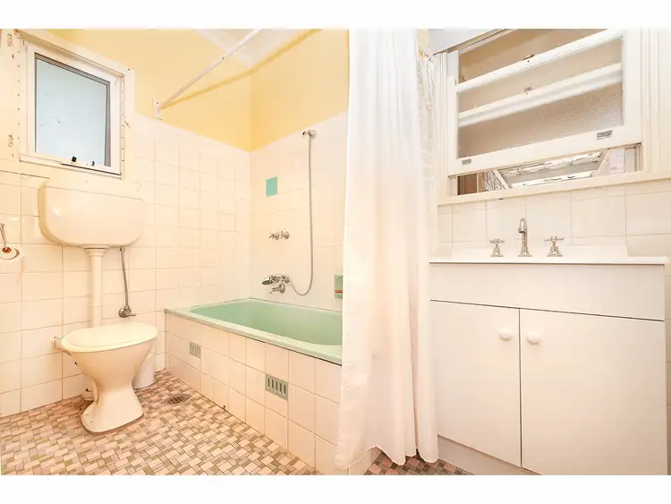 Seventh view of Homely unit listing, 7/681 Pemberton Street, Albury NSW 2640
