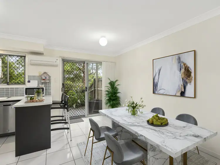 29/30 Carmarthen Circuit, Pacific Pines QLD 4211
