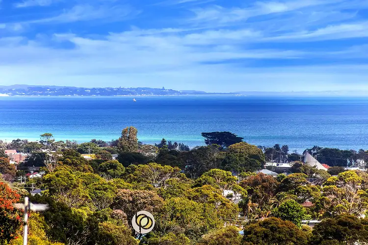 8 Murray Street, Mccrae VIC 3938