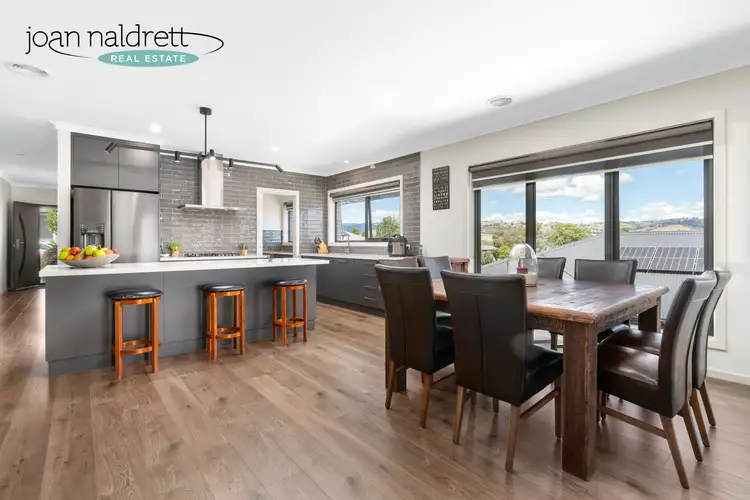 Fifth view of Homely house listing, 8 McSwiney Court, Wodonga VIC 3690