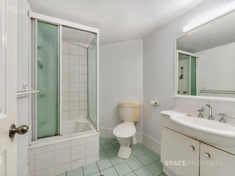Sixth view of Homely unit listing, 228/85 Deakin Street, Kangaroo Point QLD 4169