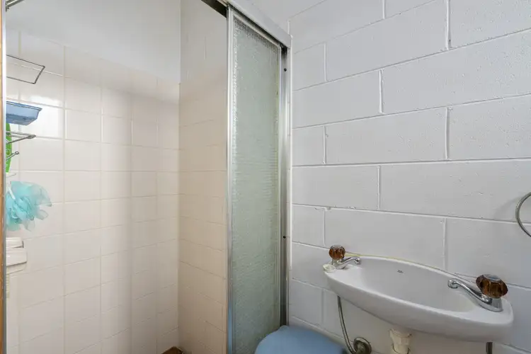 Fifth view of Homely unit listing, 5/102 Fitzroy Street, Sale VIC 3850