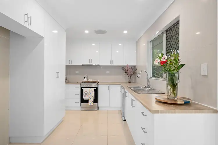 215 Bray Road, Lawnton QLD 4501