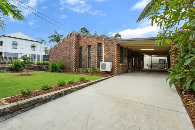 18 Simpson Street, North Ipswich QLD 4305