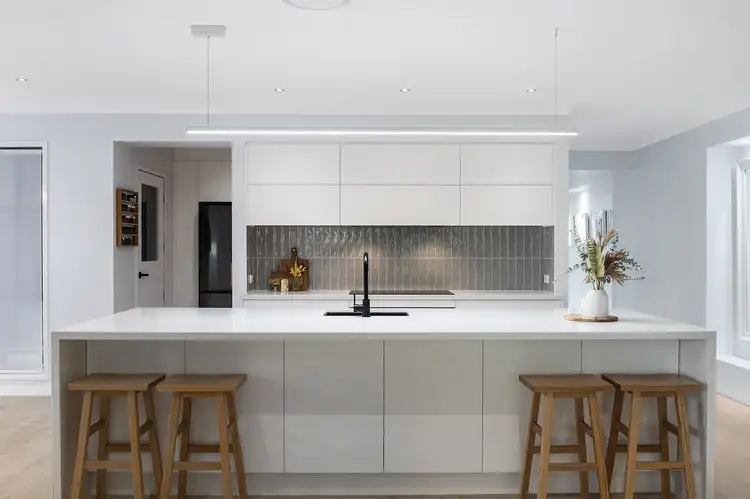 3 Laceflower Court, Reedy Creek QLD 4227