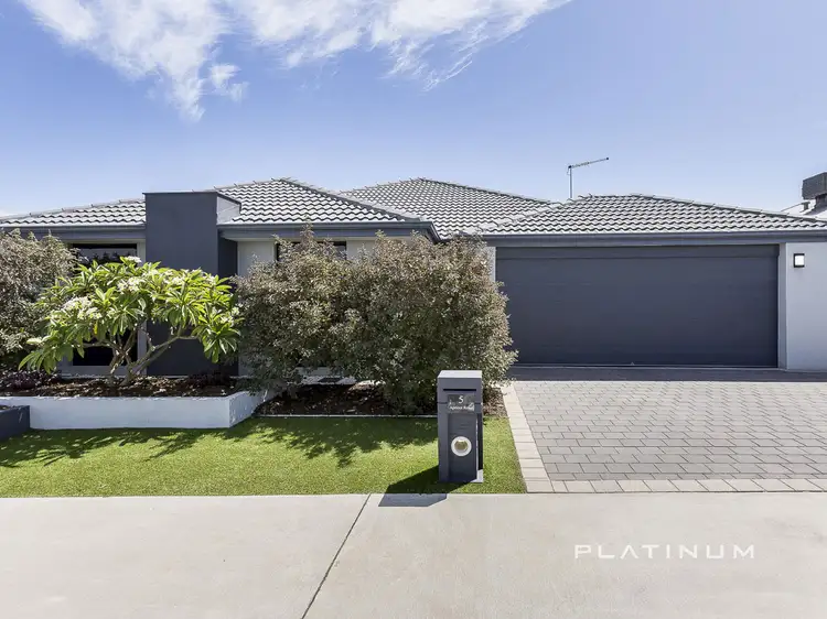5 Apricot Road, Eglinton WA 6034
