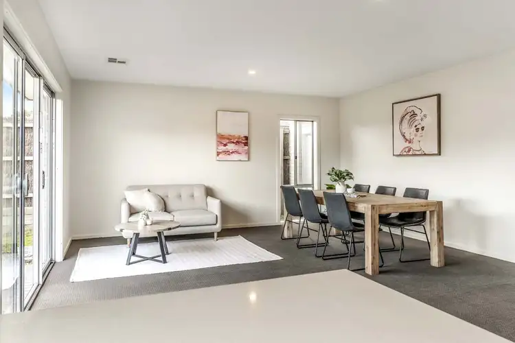 10 Botany Drive, Carrum Downs VIC 3201