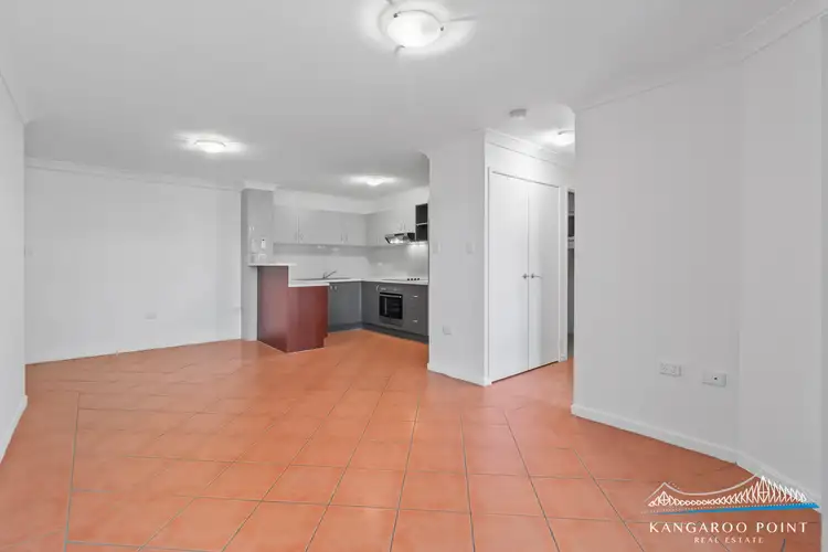 Third view of Homely apartment listing, 26/106 Linton Street, Kangaroo Point QLD 4169