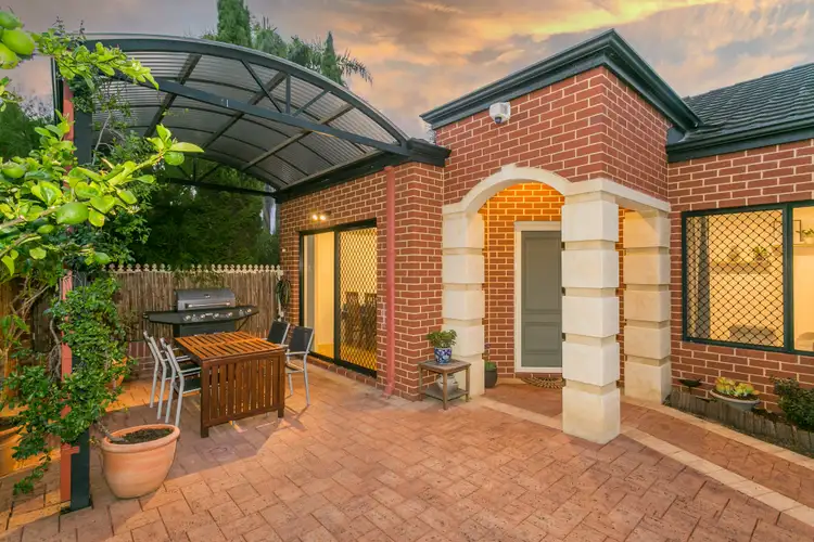 9A Wollong Place, Nollamara WA 6061