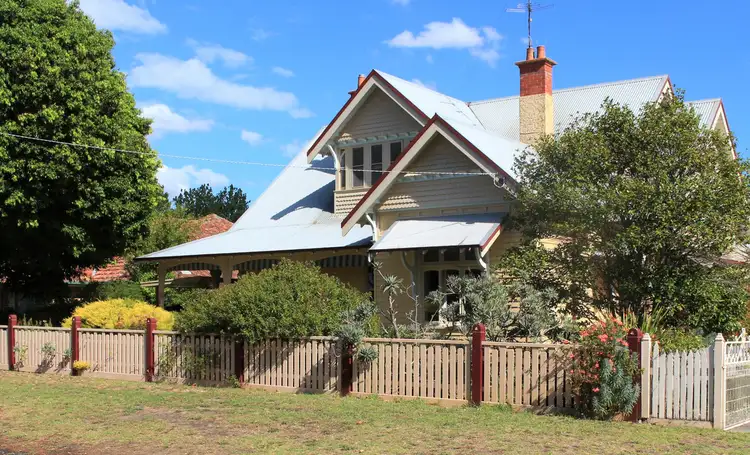 Main view of Homely house listing, 8 Queens Avenue, Colac VIC 3250