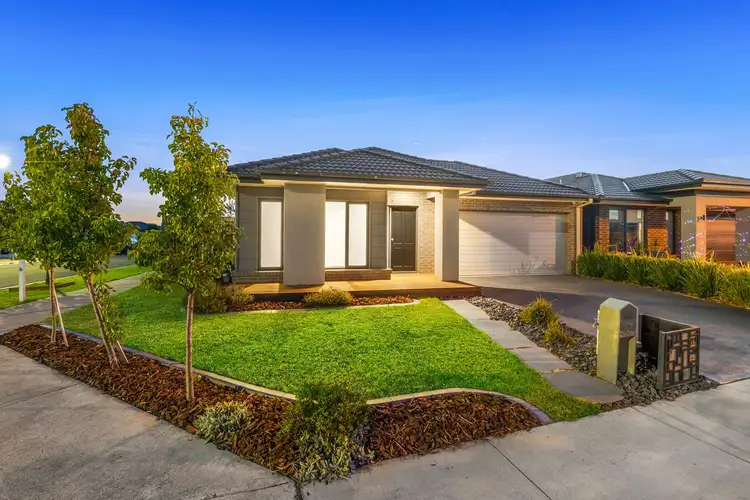 104 Coastside Drive, Armstrong Creek VIC 3217