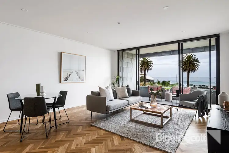 206/49 Beach Street, Port Melbourne VIC 3207