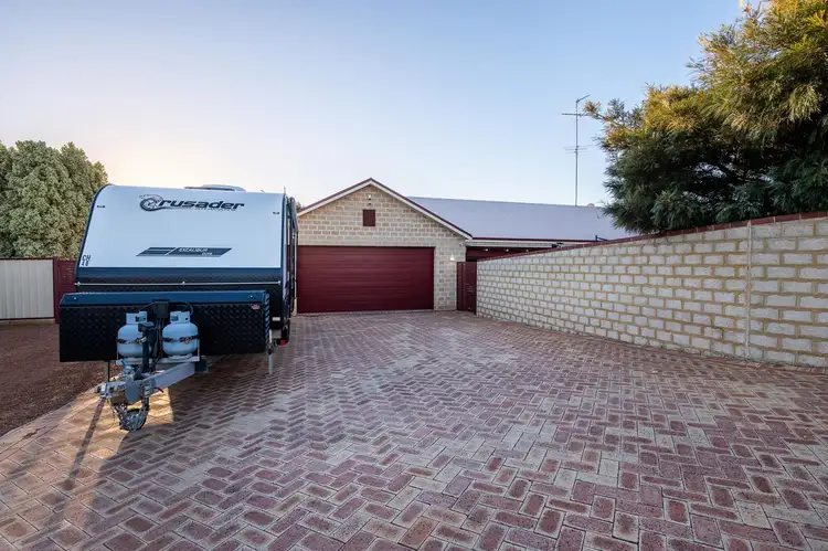 Main view of Homely house listing, 5 Higgins Place, Mount Nasura WA 6112