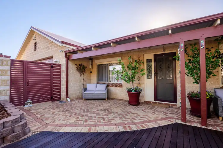 Third view of Homely house listing, 5 Higgins Place, Mount Nasura WA 6112