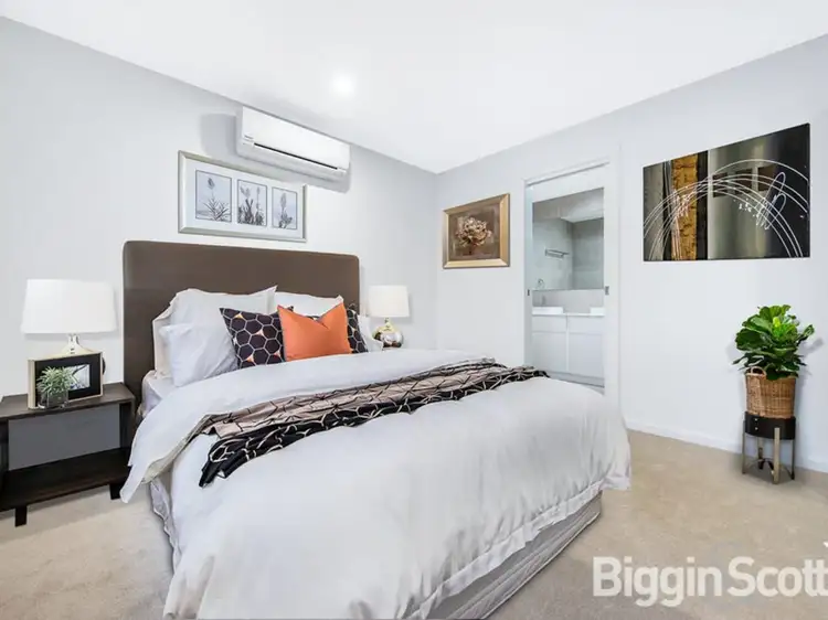32 Hardy Loop, Keysborough VIC 3173