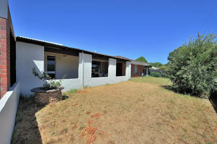 Sixth view of Homely house listing, 1 Moir Place, Midvale WA 6056
