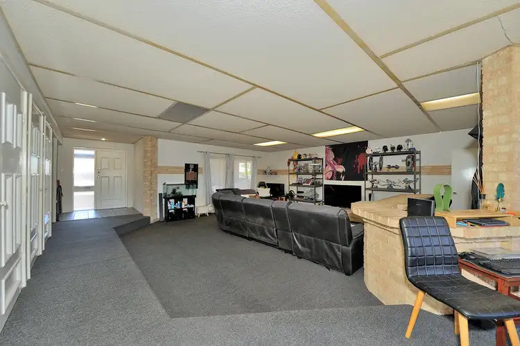 Seventh view of Homely house listing, 1 Moir Place, Midvale WA 6056