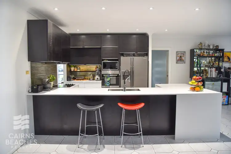 7 Ilse Close, Clifton Beach QLD 4879