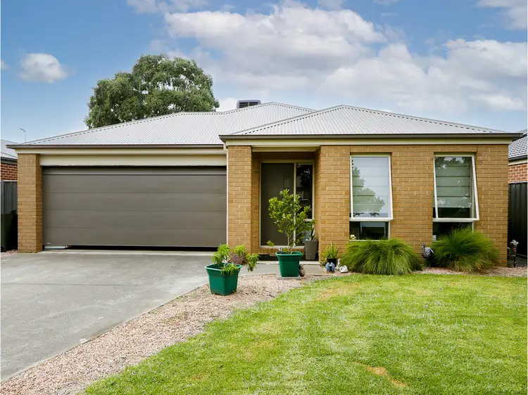 16 Speechley Court, Sale VIC 3850