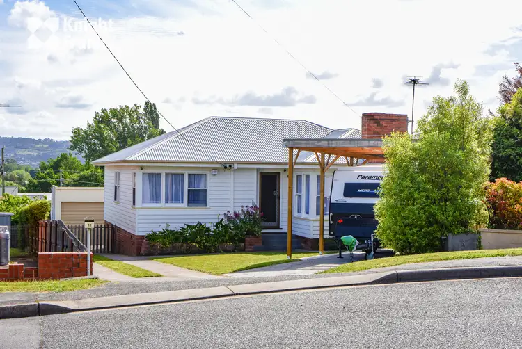 11 Parua Road, Newnham TAS 7248