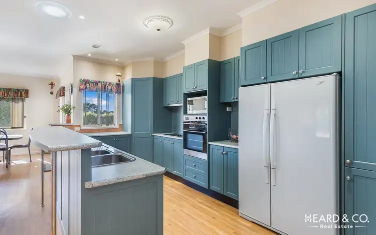 Fifth view of Homely house listing, 5 Lincoln Place, East Bendigo VIC 3550