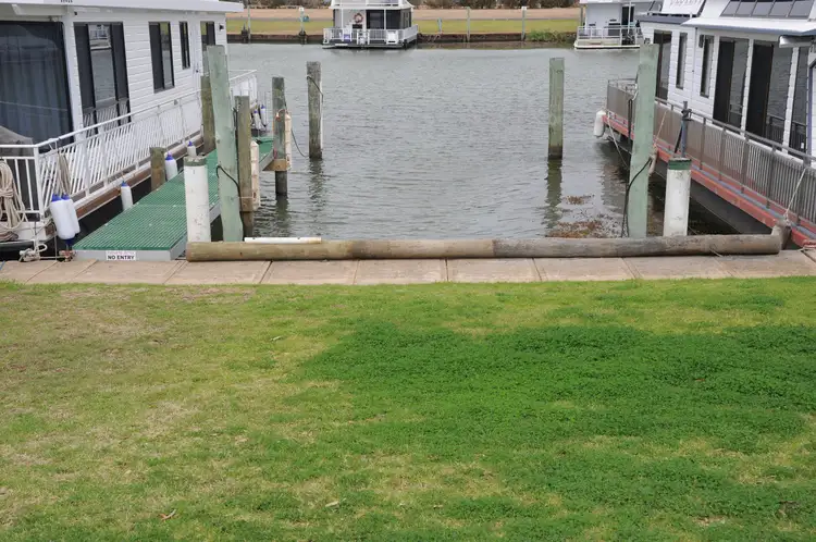 Number 2 Marina Berth, Kia  Marina, Younghusband SA 5238
