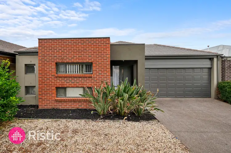 15 Starlight Gardens, Epping VIC 3076