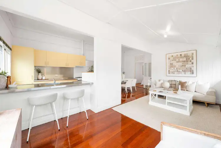 74 Deighton Road, Dutton Park QLD 4102