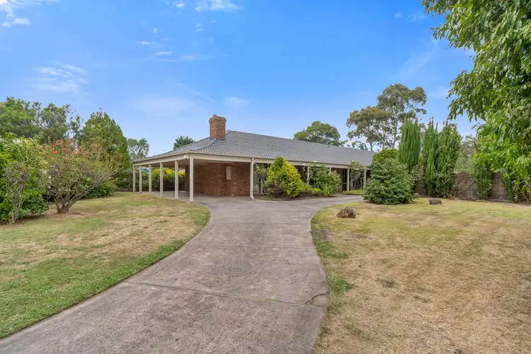 17 Jinchilla Avenue, Frankston South VIC 3199