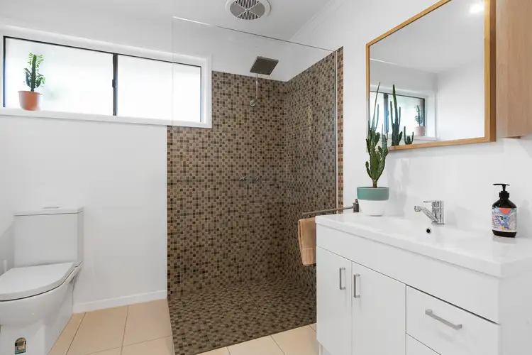 Sixth view of Homely unit listing, 1/97 Dunsterville Crescent, Frankston VIC 3199