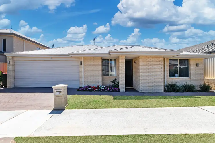 36 Kembla Circle, Madeley WA 6065