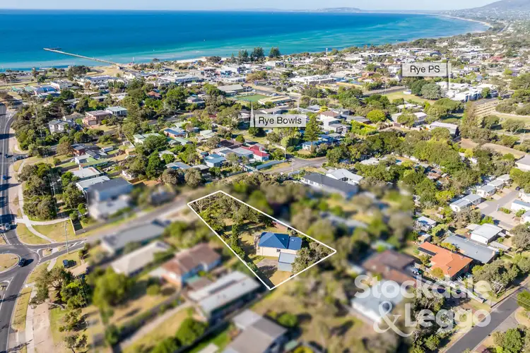 21 Sinclair Avenue, Rye VIC 3941
