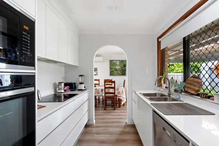 30 Pozieres Crescent, Aroona QLD 4551