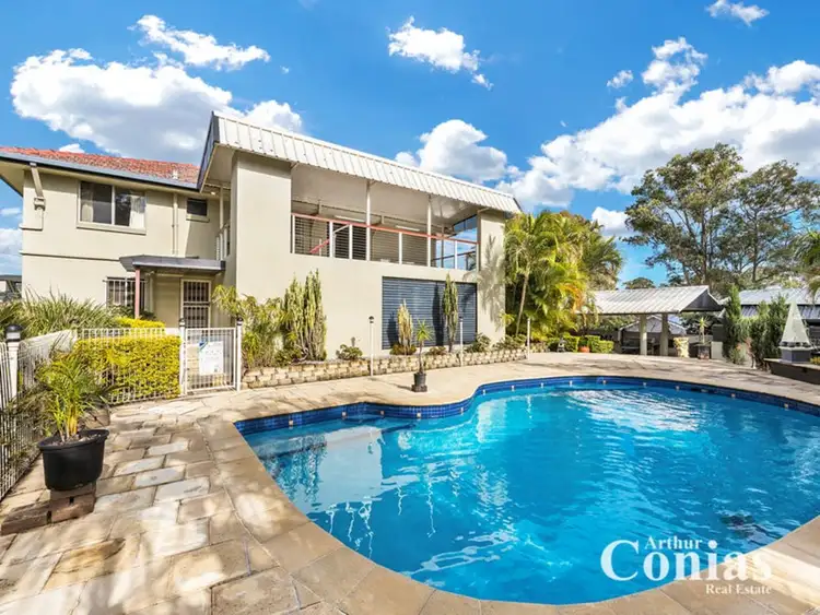 8 Rogers Pde W, Everton Park QLD 4053
