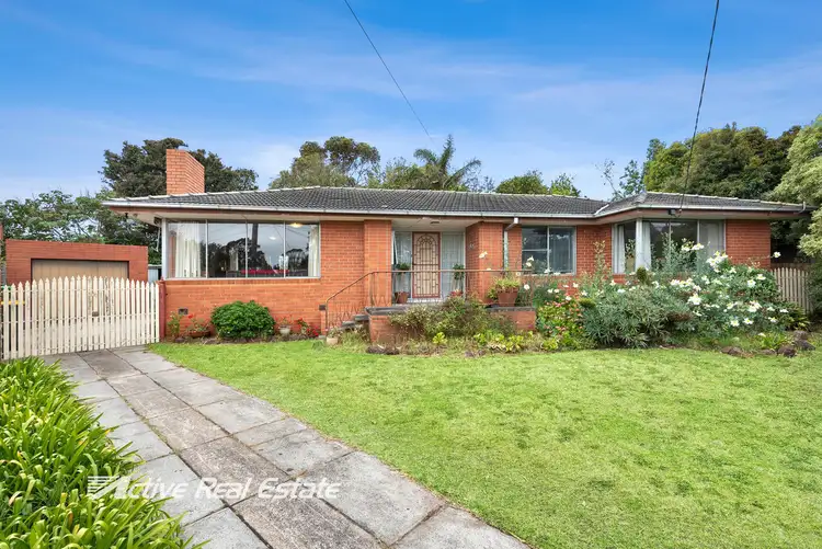 8 Madeira Court