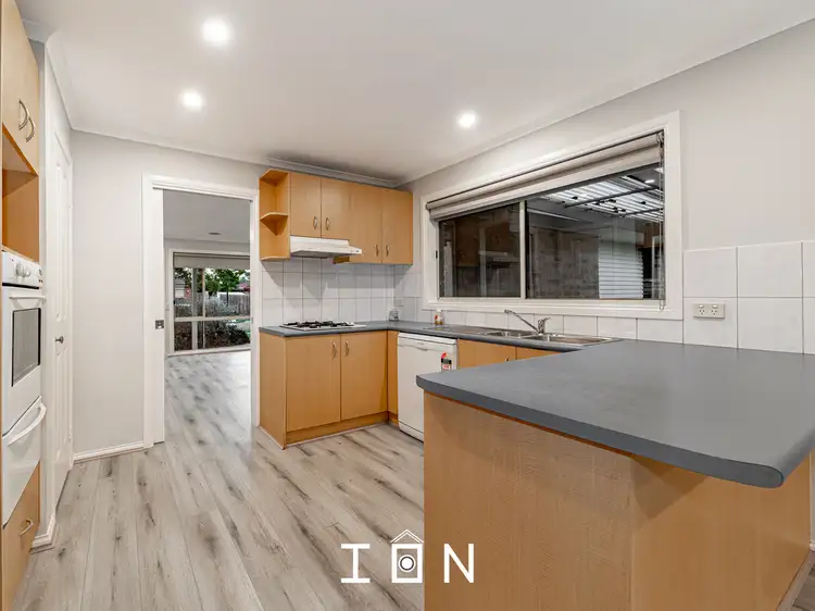 Fifth view of Homely house listing, 21 Dartmoor Drive, Cranbourne East VIC 3977