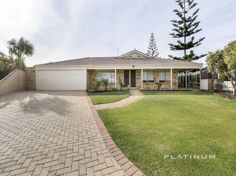 11 Picton Court, Mindarie WA 6030