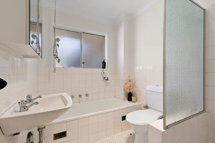 Sixth view of Homely apartment listing, 5/5 Dent Street, Merewether NSW 2291