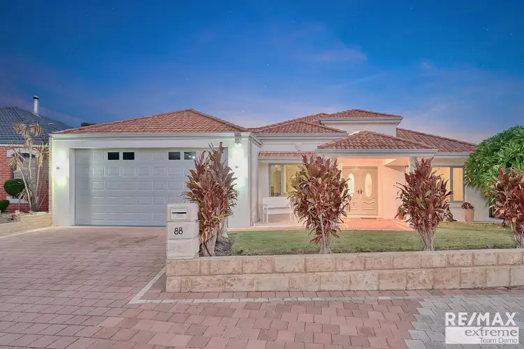 88 Golf Links Drive, Carramar WA 6031