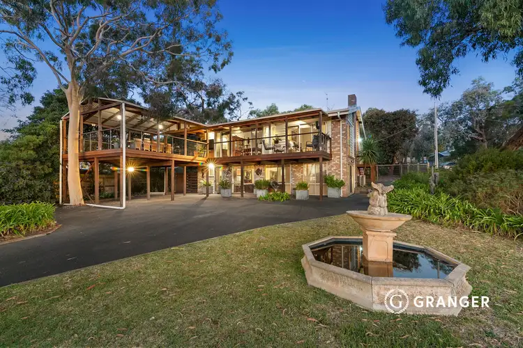 5 Nullawarre Avenue, Rosebud VIC 3939