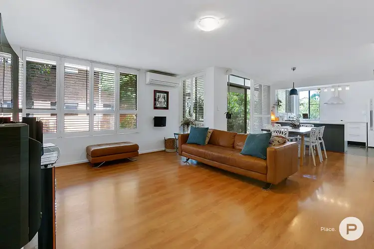 Main view of Homely apartment listing, 2/74 Wagner Road, Clayfield QLD 4011