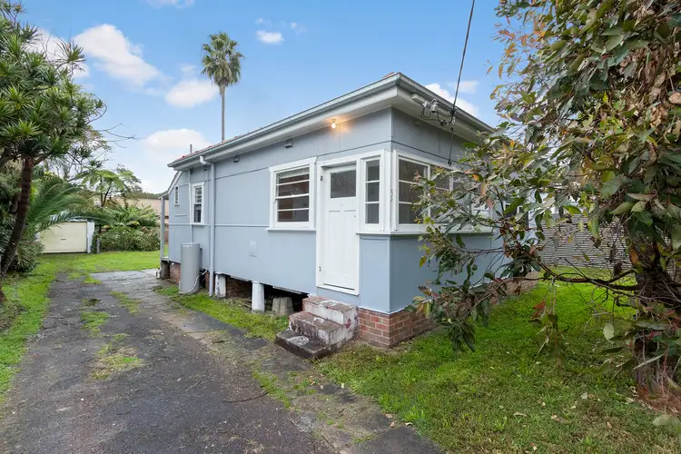 54 Ernest Street, Belmont NSW 2280