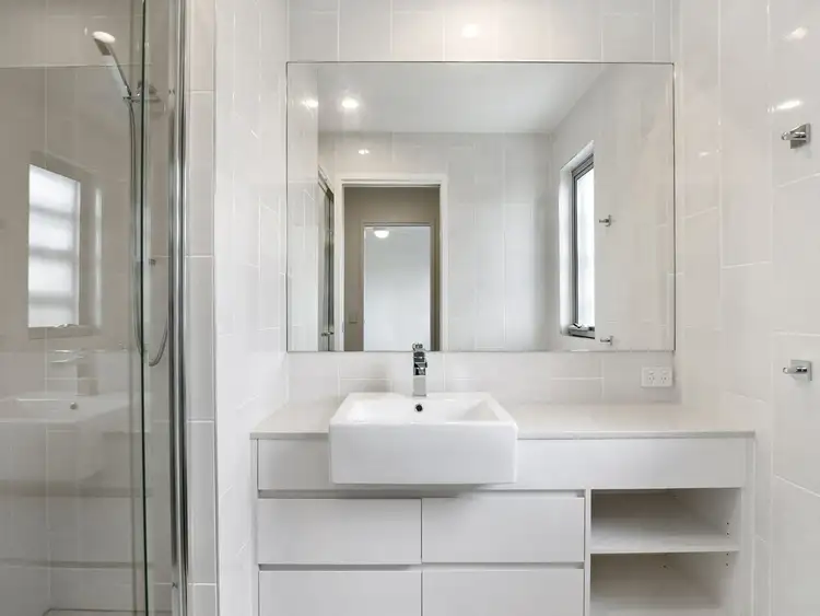 Sixth view of Homely apartment listing, 2/101 Pohlman Street, Southport QLD 4215