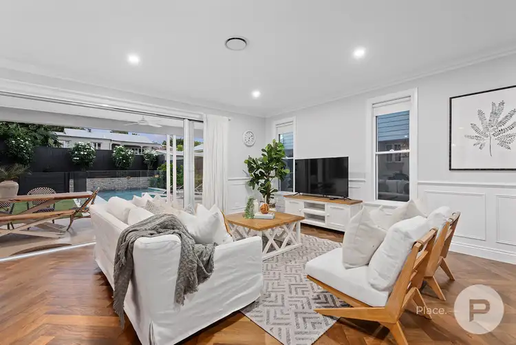 Fifth view of Homely house listing, 10 Tiburtina Crescent, Seven Hills QLD 4170