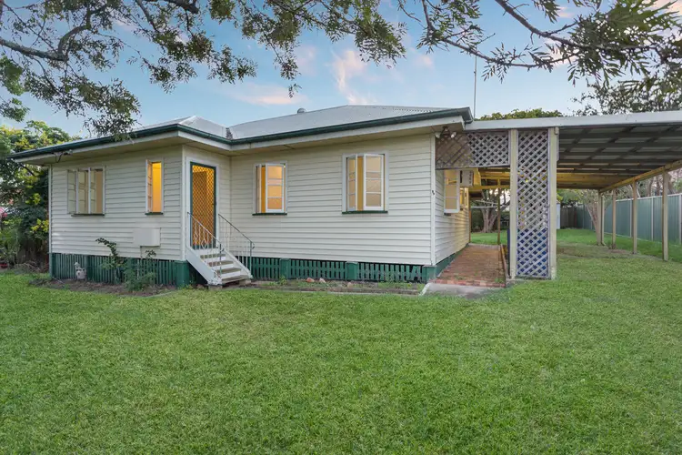 29 Crown Street, Silkstone QLD 4304
