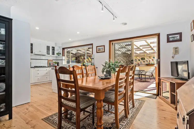 Fifth view of Homely house listing, 6 Schmidt Court, Seaford VIC 3198