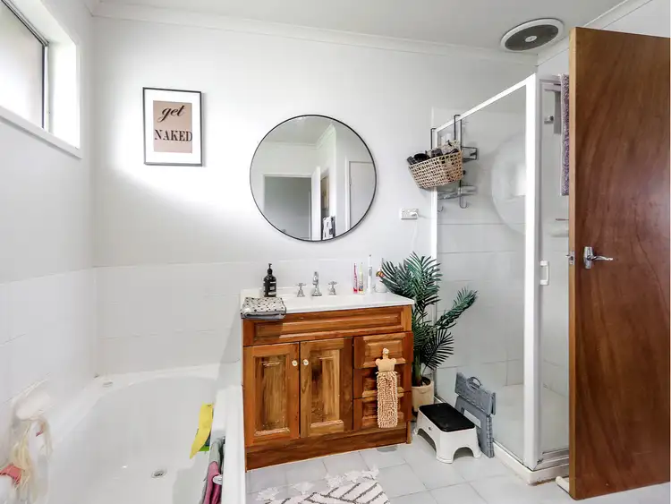 Fifth view of Homely house listing, 166 Raglan Street, Sale VIC 3850